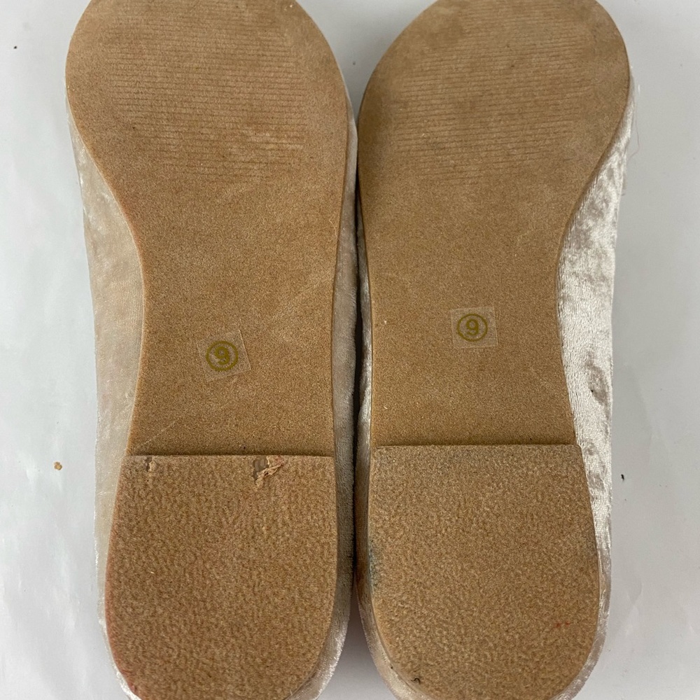 LILIANA NWOT Crushed Velvet Loafers - Picture 6 of 6